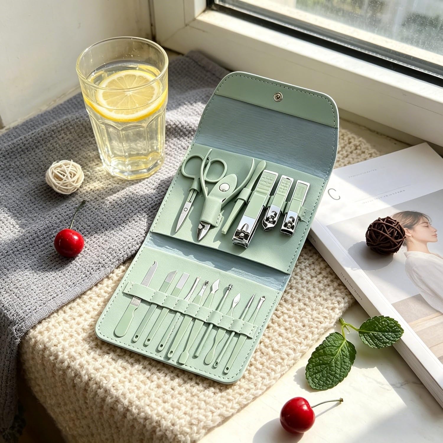 A must-have at home, a 16-piec - Mens Grooming Box ulasan dan harga