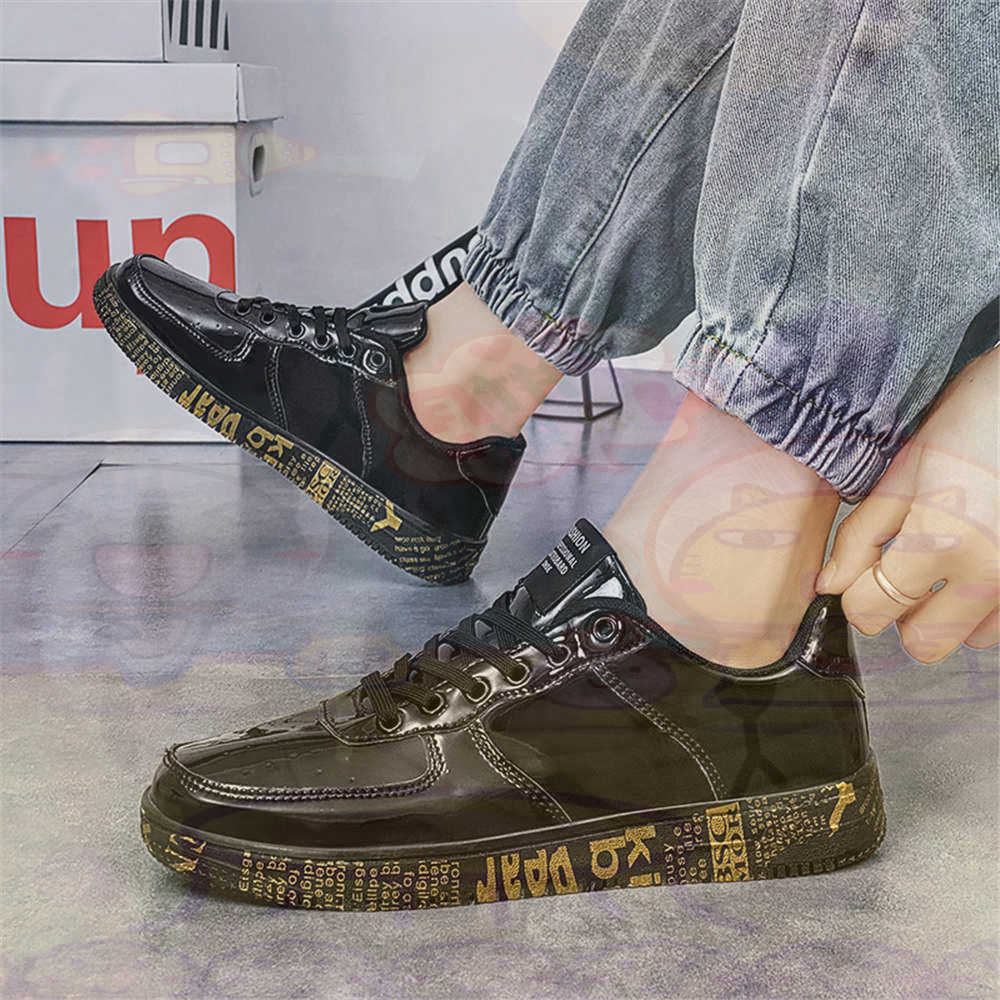 Round Foot Size 45 Sneakers Wh - Young Men'S Grooming Kit ulasan dan harga
